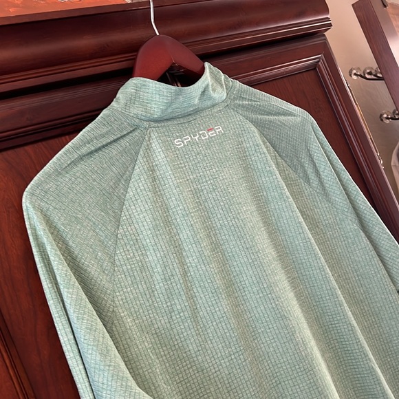 Brand New Spyder Active, Breathable, Quick Dry, Lightweight Stretch Green fabric - Picture 8 of 10